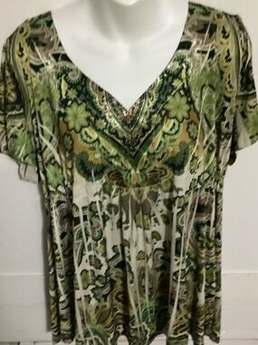 Apt 9 Green Paisley V-Neck Women’s Top size XL
